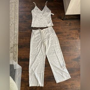 Brand New Set of Natori Pajamas in White with Tags Size Small